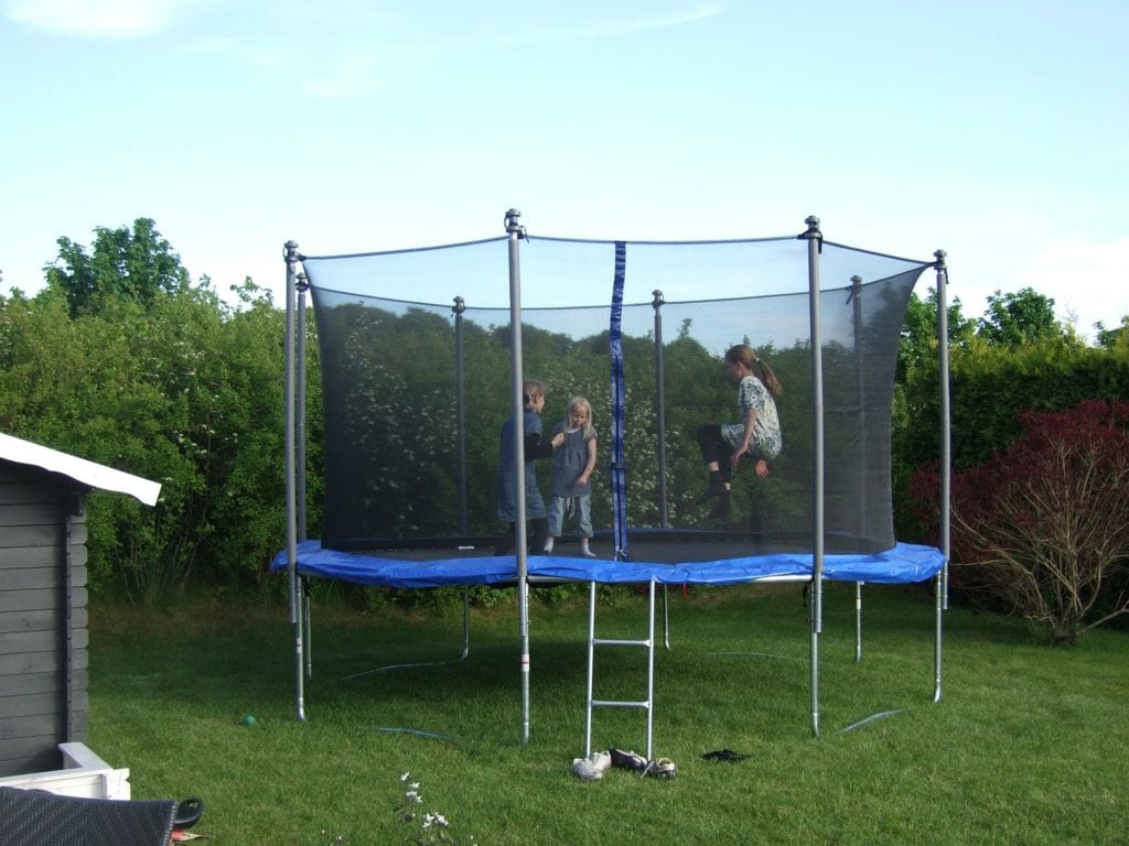 trampolina zewnętrzna producent