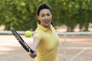 tennis-player-with-her-racket