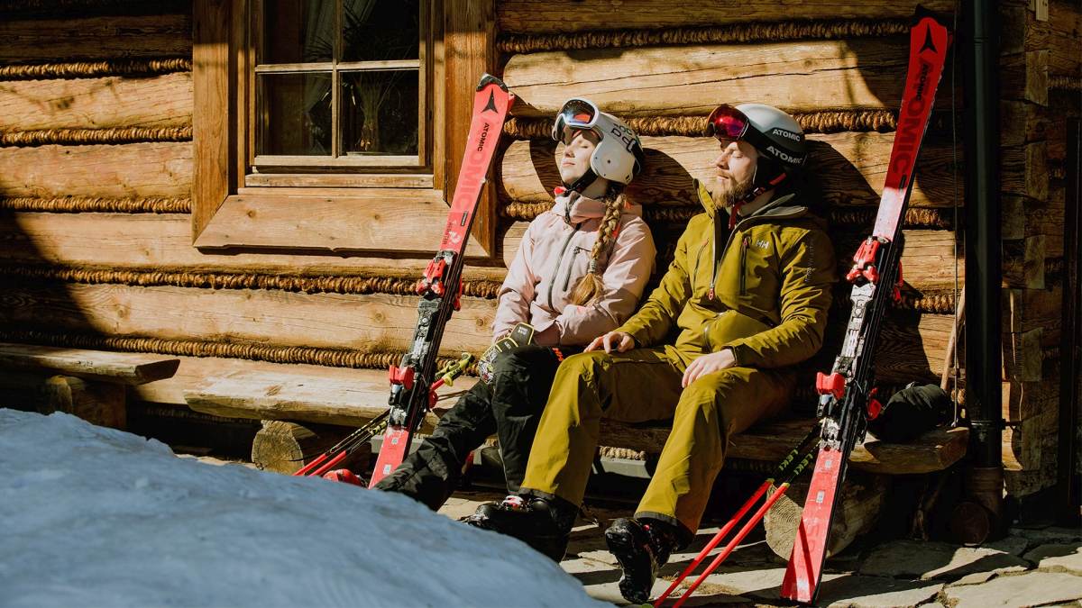 Na narty w marcu – dlaczego warto szusować poza sezonem?