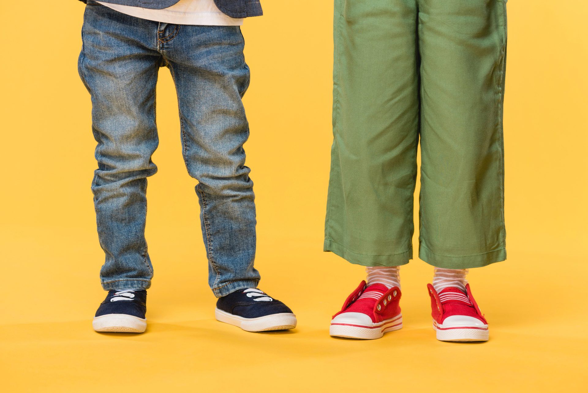 Buty dziecięce na każdą porę roku – jak skompletować szafę malucha?