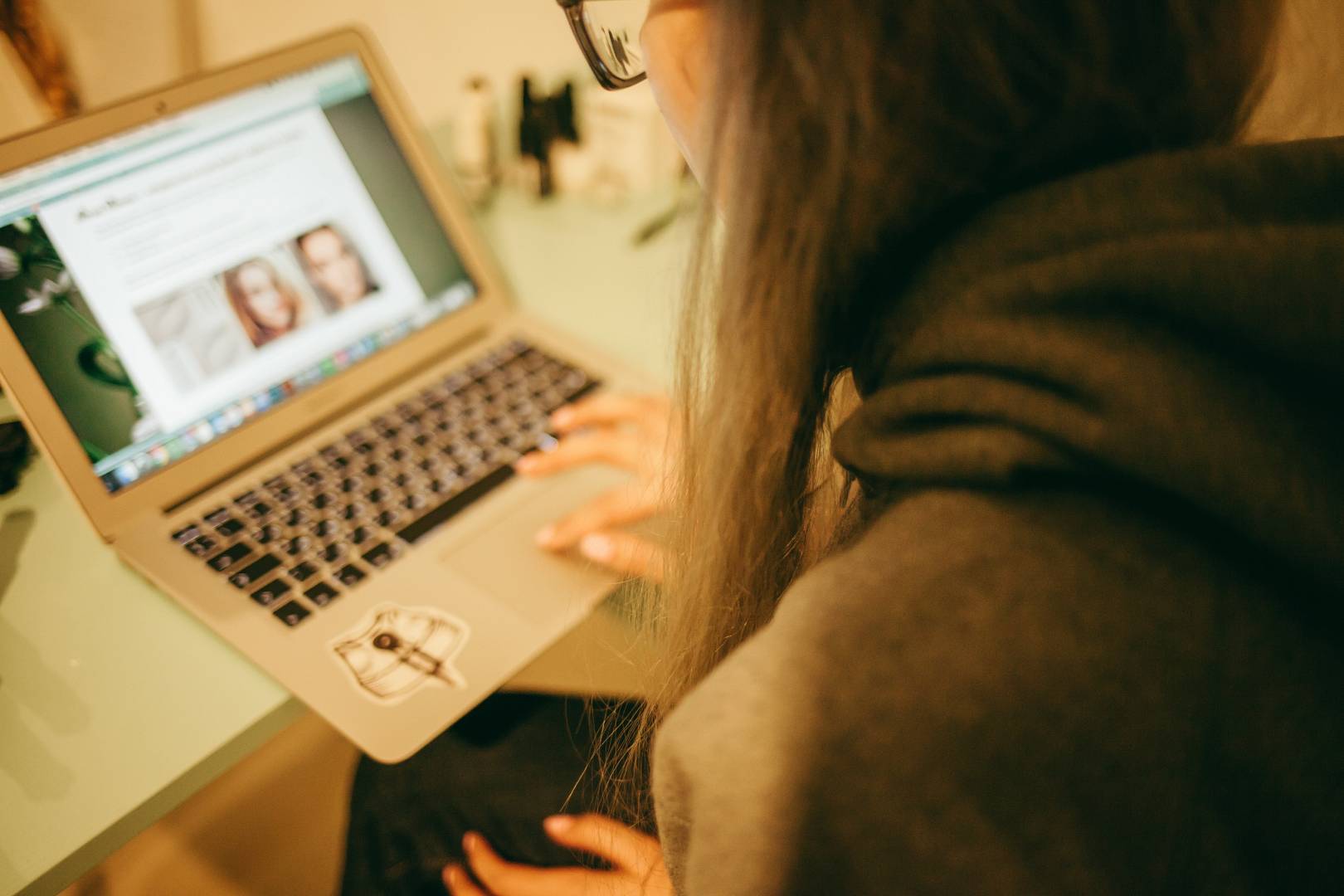 student-using-laptop-study-at-home-online-stud-2025-01-09-04-10-36-utc.jpg