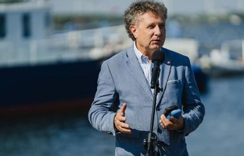 Życie i kariera dziennikarska Jacka Karnowskiego