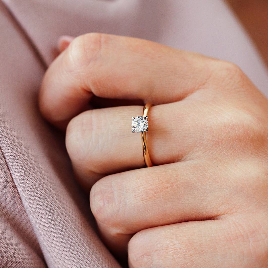 zloty pierscionek z diamentem wp