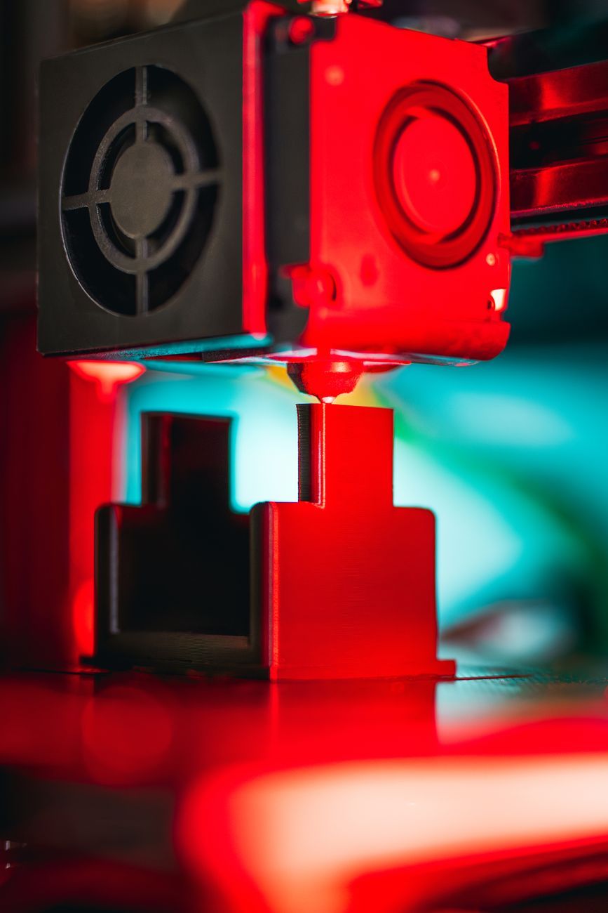 Ewolucja w warsztacie 3D: Dlaczego warto postawić na wszechstronność tworzyw kopoliestrowych?